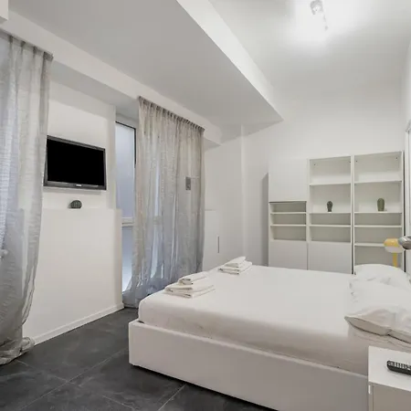 Guesthost - M3 Porta Romana Modern Two-level * Milánó